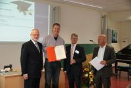 Bild der Prämierung von Dr. Breitinger